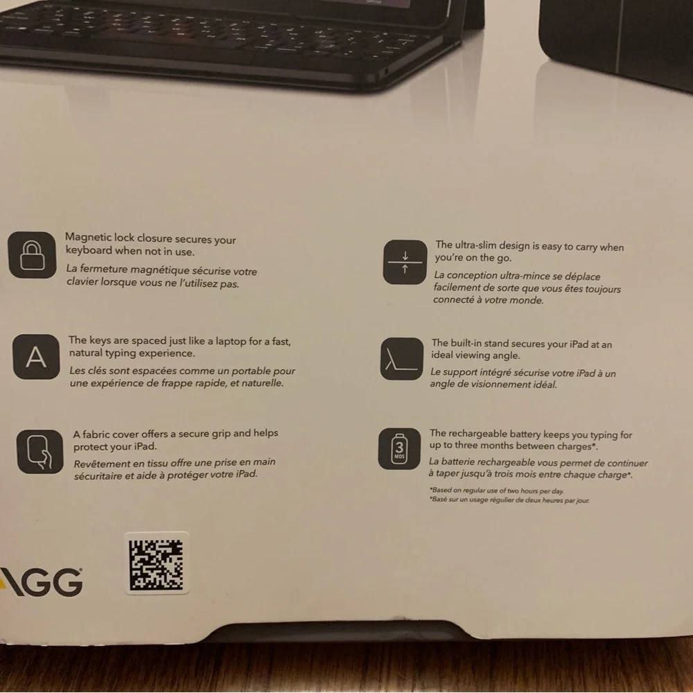 ZAGG Messenger Folio Non-Backlit Tablet Keyboard Case for 9.7-inch iPad